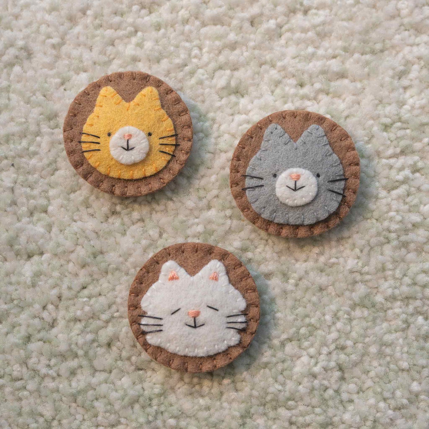 Felty Friends: Sewing a Cat Magnet!