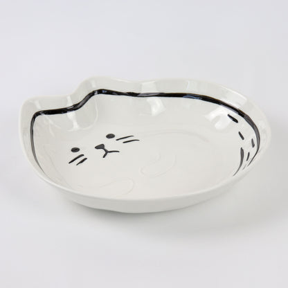 angle view of cat shaped plate