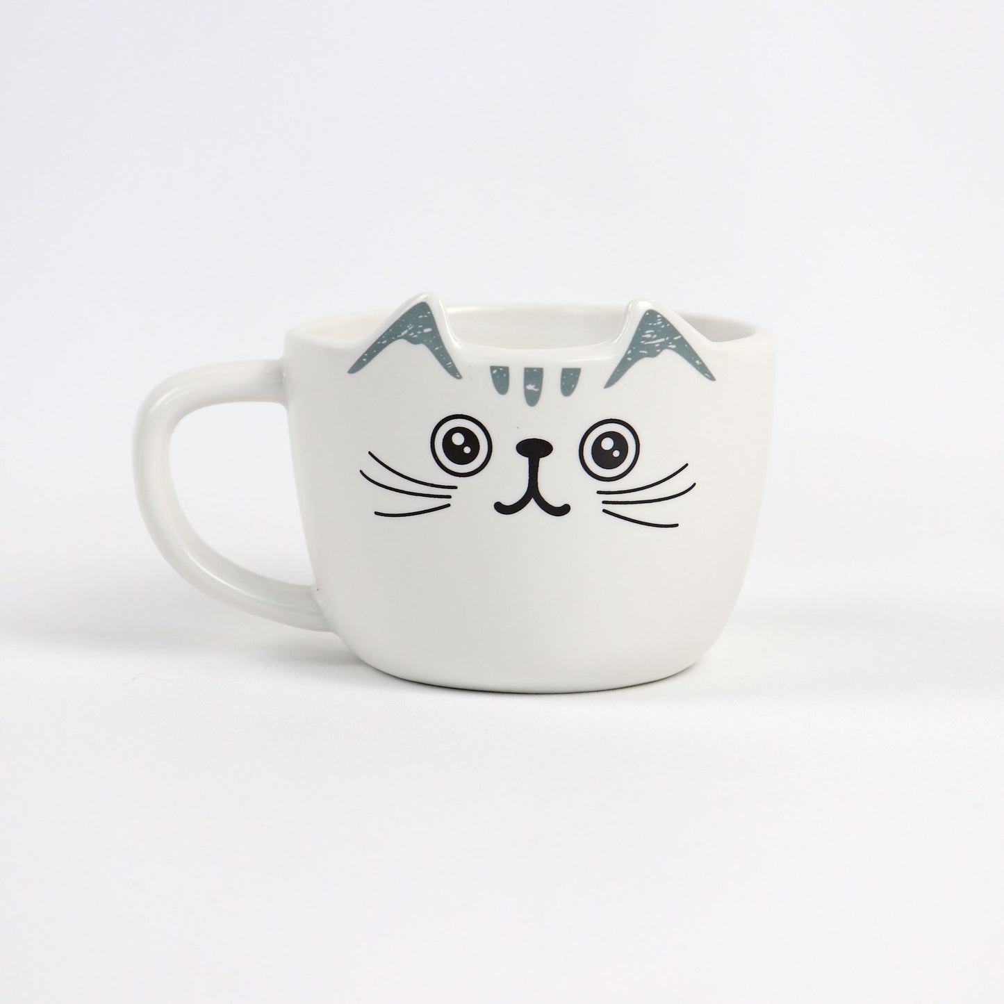 light grey and white cat cup